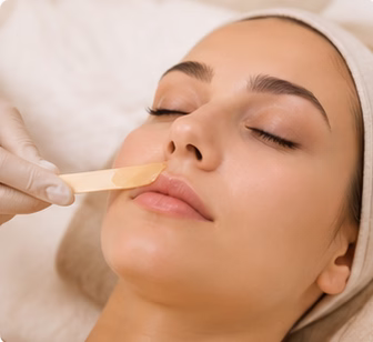 Gesicht Waxing für Frauen in München